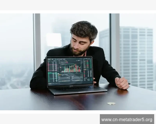 应对MetaTrader 5报价刷新停滞的数据源切换与重置